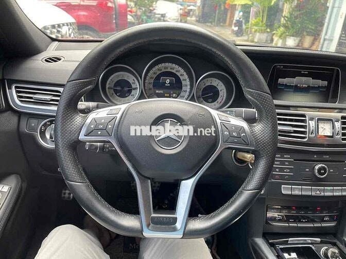 Mercedes Benz E Class 2015 E250 AMG - 105000 km