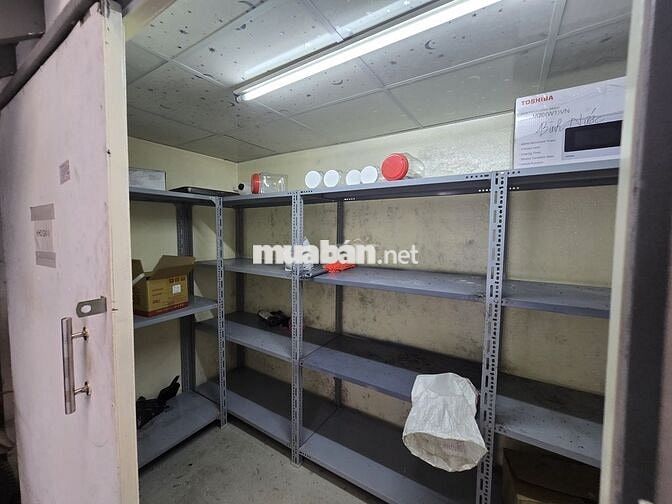 Sang nhượng GẤP bếp công nghiệp 200m2 tại Q8