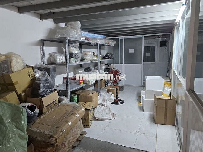 Sang nhượng GẤP bếp công nghiệp 200m2 tại Q8