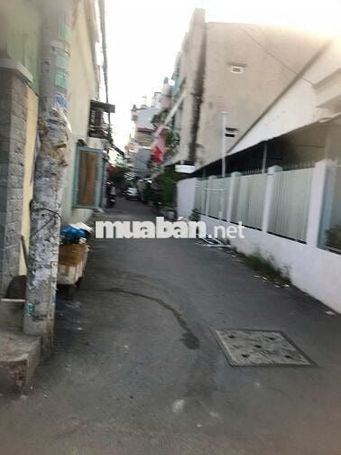 Cần bán GẤP nhà ngỏ hẻm xe hơi