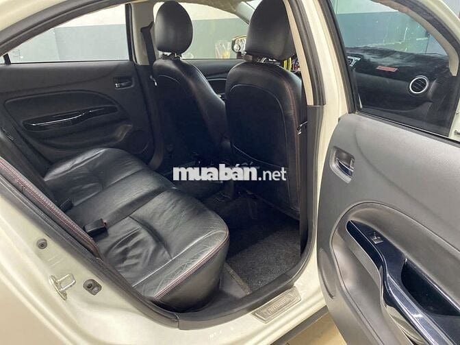 Mitsubishi Attrage 2019 máy 1.2 số tự động