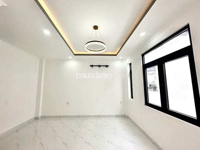 SIÊU PHẨM! 5 TẦNG - MỚI TINH TẶNG ĐẦY ĐỦ NỘI THẤT - Ô TÔ ĐỖ CỬA - 4 PN