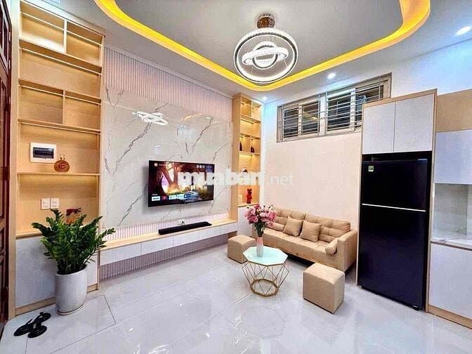 Phân khúc hiếm! Thái thịnh, dân xây thông thoáng, 33m chỉ hơn 7đ