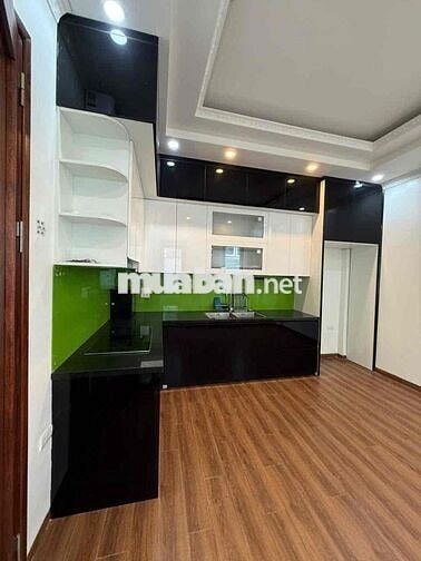 CHO THUÊ CCMN PHỐ NGUYỄN CHÍNH. 2N1K. 80M2. THANG MÁY. GIÁ 10TR