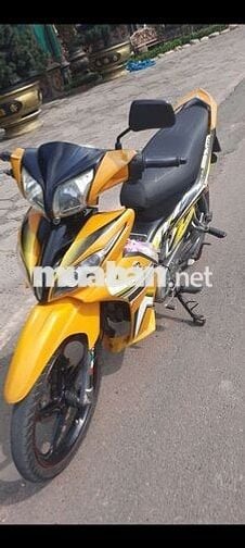 Xe đang đi bình thường nhà dư xe nên bán .