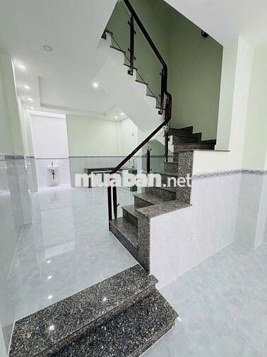 CẦN BÁN GẤP NHÀ 3 TẦNG HẺM NHỰA 6M ĐƯỜNG HƯƠNG LỘ GẦN EAON BÌNH TÂN
