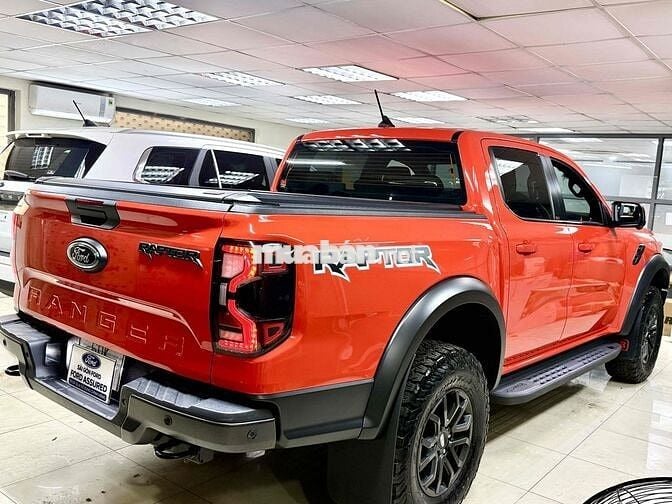 Raptor Đi Lướt 3.700km Lên Đủ Đồ Xe Bán Tại Ford