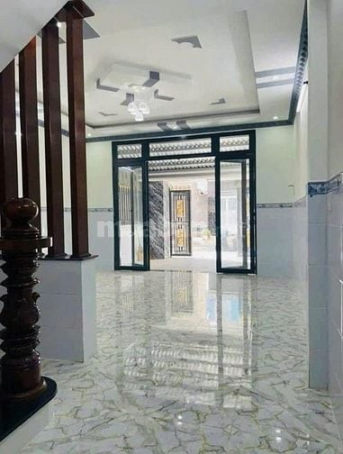 VỠ NỢ Bán gấp đất 2MT Song Hành và TH135, Hóc Môn được 110m2 Sổ Hồng R