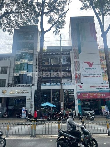 Chính Chủ Cho Thuê Nhà Nguyên Căn MT 223 Nguyễn Thị Minh Khai, Quận 1