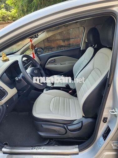 Kia Rio 2016 1.4 MT Sedan - 100000 km