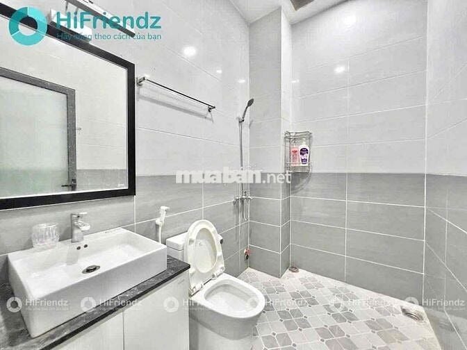 STUDIO SIÊU RỘNG NGAY UEH VĂN HIẾN Ở ĐƯỢC ĐÔNG NGƯỜI