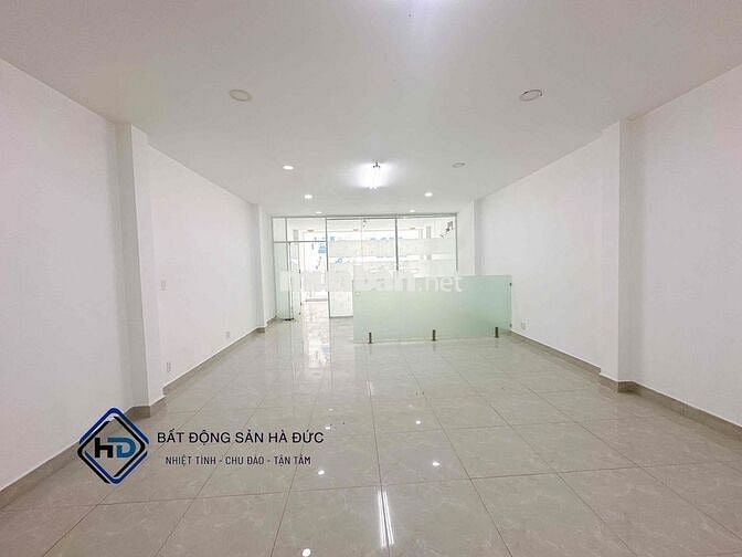 Toà nhà 5.5x25 mặt tiền Lê Thị Riêng cách UBND Quận 100m