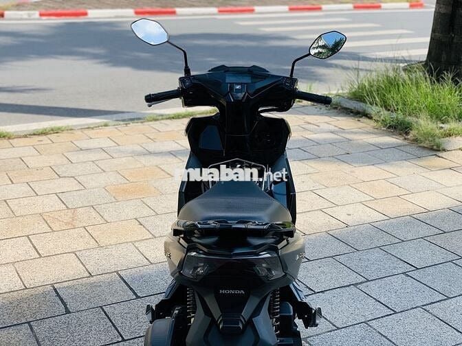 HONDA AIR BLADE 125 FI BẢN ĐEN SẦN KHÓA SMARKEY