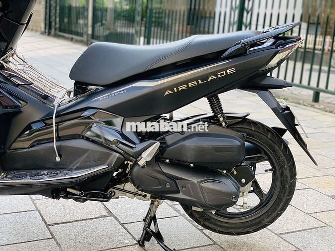 HONDA AIR BLADE 125 FI BẢN ĐEN SẦN KHÓA SMARKEY