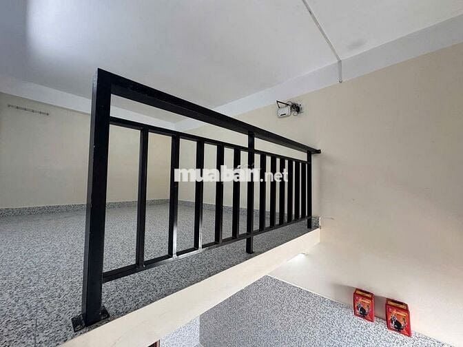 CĂN HỘ CÓ MÁY LẠNH - CỬA SỔ TRỜI NGAY ĐH IUH CS3 - ĐH NTT -NGUYỄN OANH