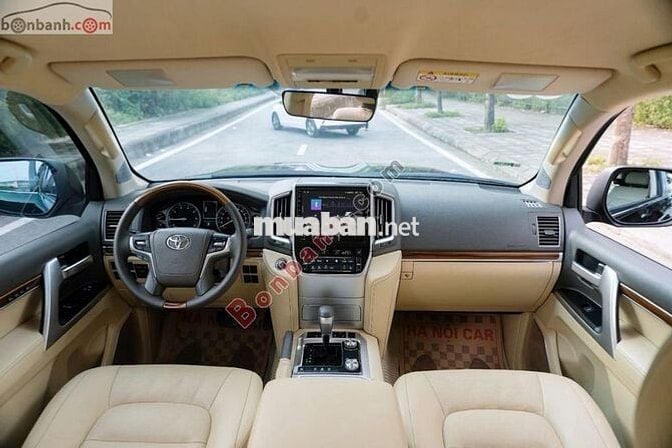 Toyota Land Cruiser 2016 Đẹp xuất sắc