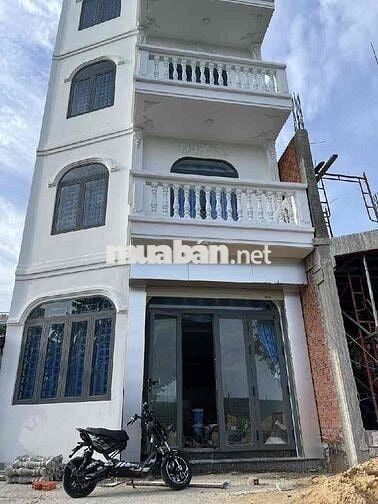 NHÀ ĐẸP 4Tầng, CHẲNG KHÁC GÌ MT, HIỆP THÀNH 43, Q12, DTSD 206m2,