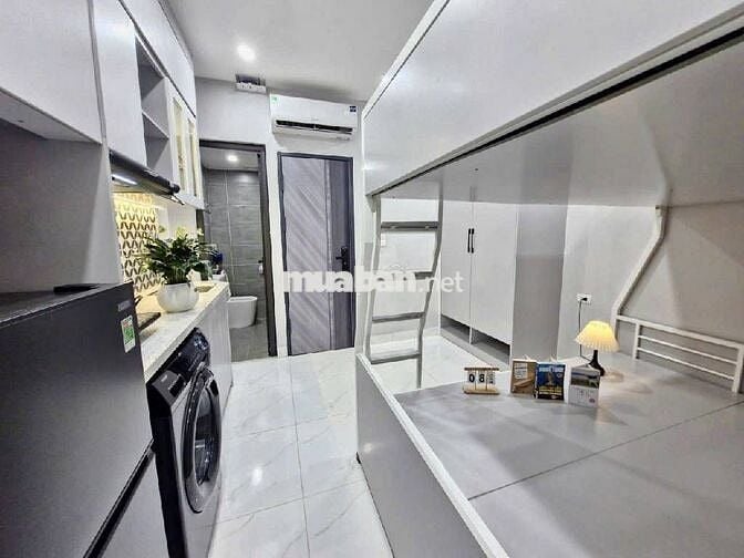 💥Chung Cư Lô Góc –Full Nội Thất – Nhỉnh 4 Tỷ,Ở Ngay Trung Tâm Cầu Giấy
