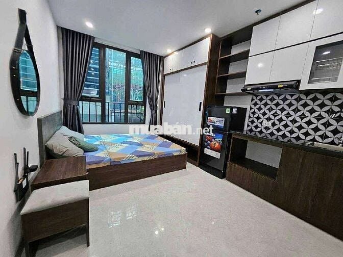Tòa nhà xây 6 tầng + thang máy cao cấp. Dòng tiền 1tỷ 1 năm