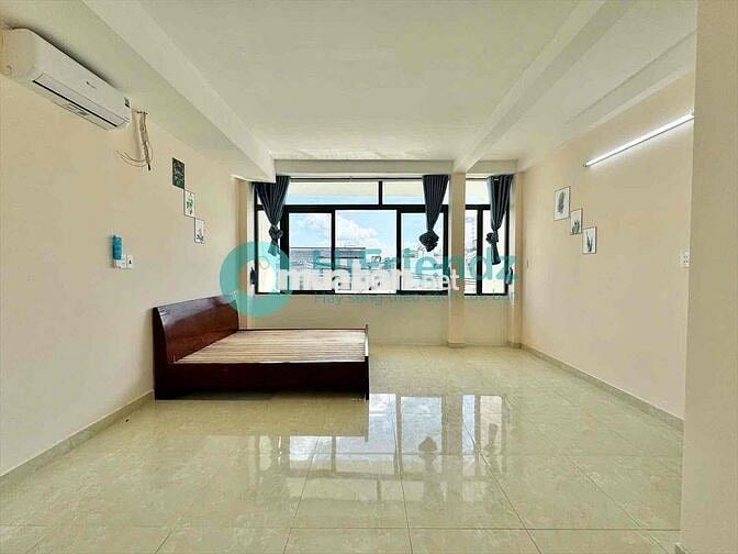 CHÍNH CHỦ STUDIO CỬA SỔ DIỆN TÍCH RỘNG, ĐƯỜNG LỚN 2 Oto