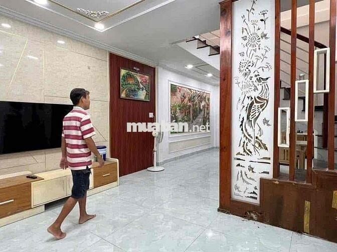 🏦 Nhà mới NC nup hẻm Phan Huy Ích P12