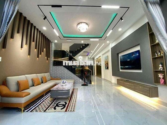 BÁN NHÀ MẶT TIỀN 1 TRỆT 1 LẦU SỔ RIÊNG VÀO Ở LIỀN
