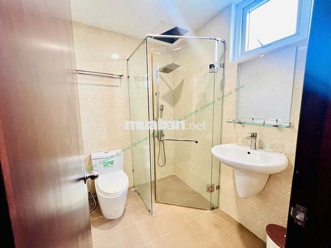 Căn studio ở Nguyễn Tất Thành - Nằm giữa Hà Huy Tập với Lê Độ