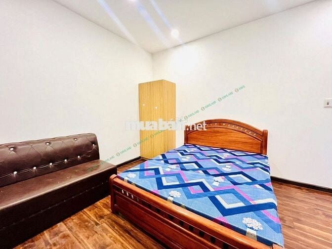 Căn studio ở Nguyễn Tất Thành - Nằm giữa Hà Huy Tập với Lê Độ
