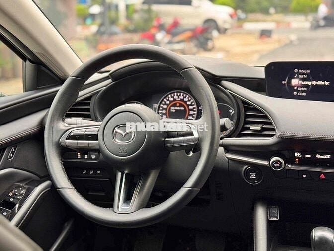 Mazda 3 2022 1.5L Luxury - 23000 km, 1 chủ xe đẹp