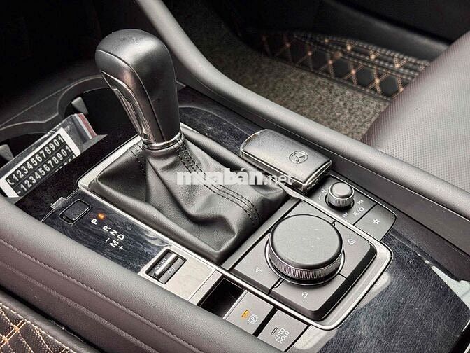 Mazda 3 2022 1.5L Luxury - 23000 km, 1 chủ xe đẹp