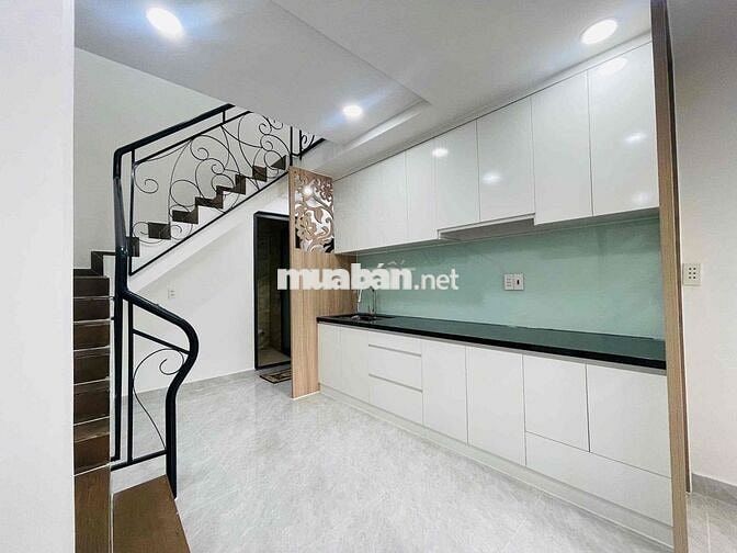 Nhà 1 trệt 2 lầu 63,1m2 trung tâm Phú Nhuận 119tr/m2 còn thương lượng