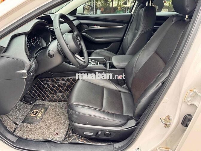 Mazda 3 2022 1.5L Luxury - 23000 km, 1 chủ xe đẹp