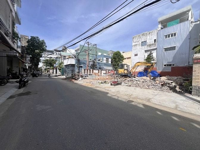 BÁN LÔ ĐẤT 2 MẶT TIỀN ĐƯỜNG THANH LONG - DIỆN TÍCH LỚN