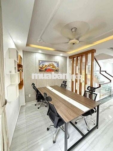 💎 💎 💎 FULL NỘI THẤT TRỆT LỬNG 2 LẦU SÂN THƯỢNG 4❌11M CÓ 4PN 3WC P15 TB