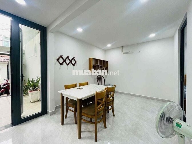 Nhà 1 trệt 2 lầu 63,1m2 trung tâm Phú Nhuận 119tr/m2 còn thương lượng