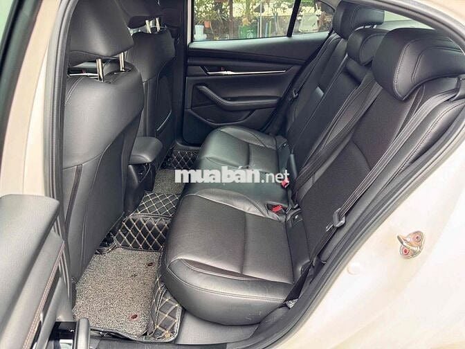 Mazda 3 2022 1.5L Luxury - 23000 km, 1 chủ xe đẹp