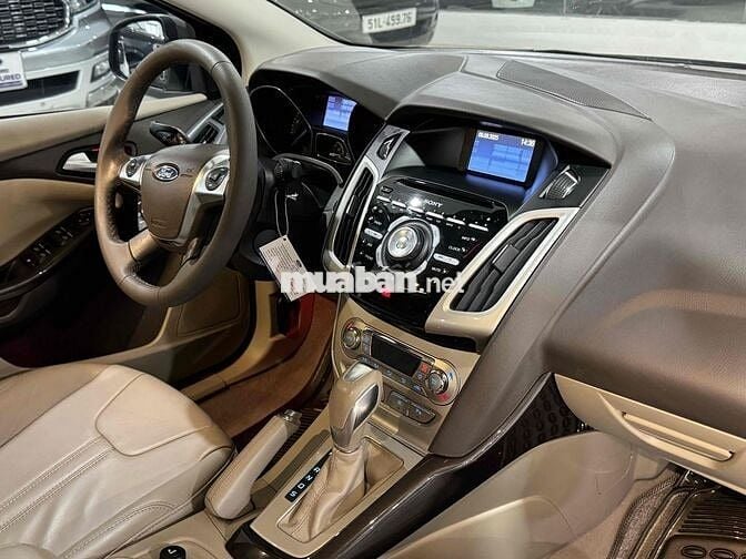 Ford Focus 2015 Titanium 2.0 AT - 76000 km