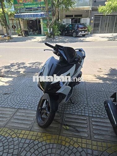 Honda Airblade 2015 Trắng mới 85%