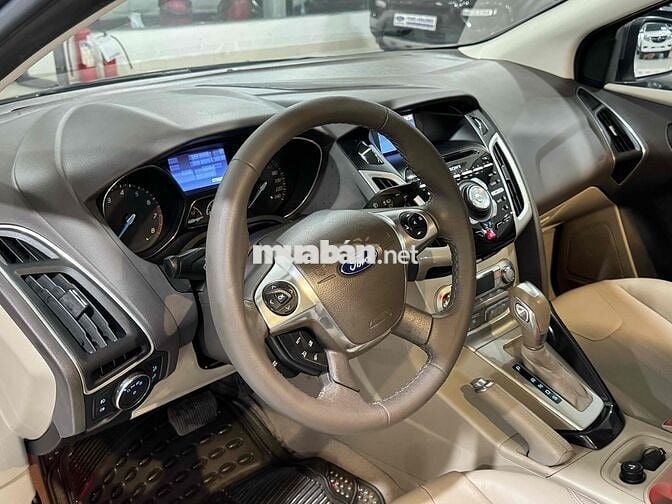 Ford Focus 2015 Titanium 2.0 AT - 76000 km