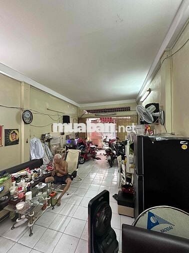 Nhà Đẹp 2 Tầng — Gần Cây Keo Tô Hiệu Hoàng Thiều Hoa ( 4m x 12m): Đông