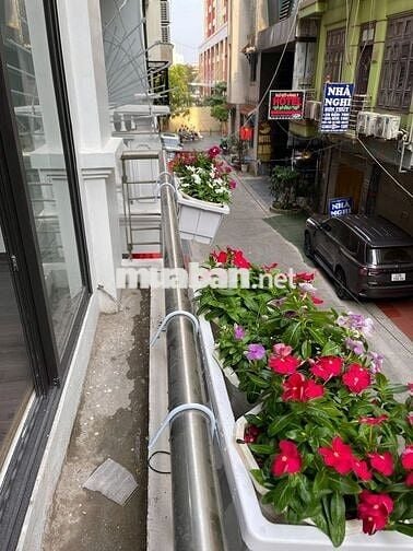 BÁN NHÀ  CẦU GIẤY – DÒNG TIỀN 60TR/THÁNG – THANG MÁY – Ô TÔ TRÁNH