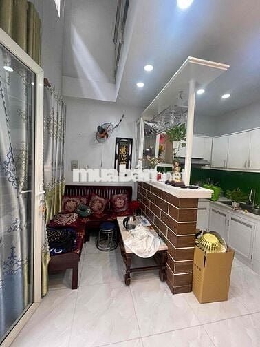 Cần cho Thuê nhà nguyên căn Quận 4