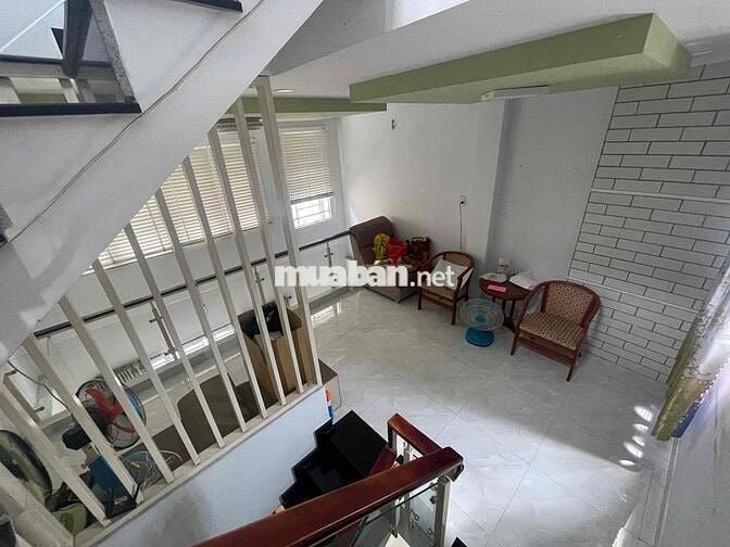 Cần cho Thuê nhà nguyên căn Quận 4