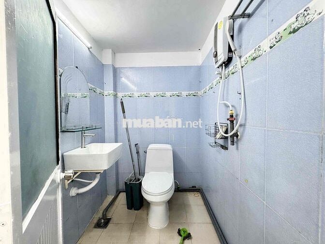 Cho thuê CHDV 1PN ngay Võ Văn Kiệt Q5 - nhà mới xây 30m2