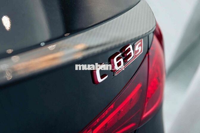 LONG ANH AUTO về MERCEDES C63SE Performance 2024