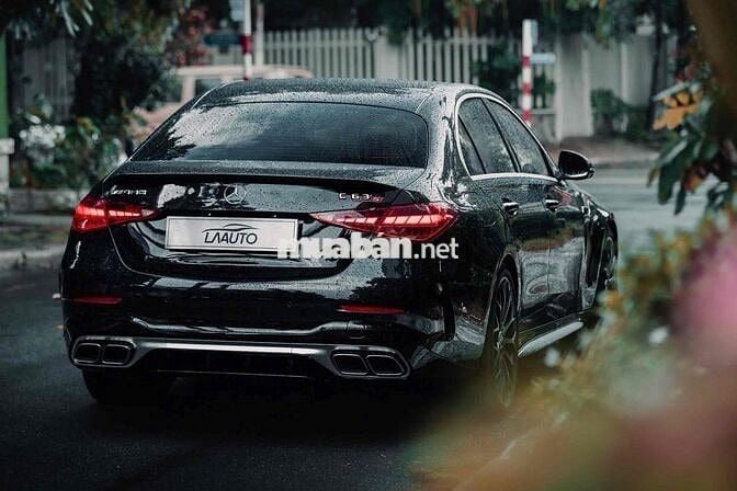 LONG ANH AUTO về MERCEDES C63SE Performance 2024