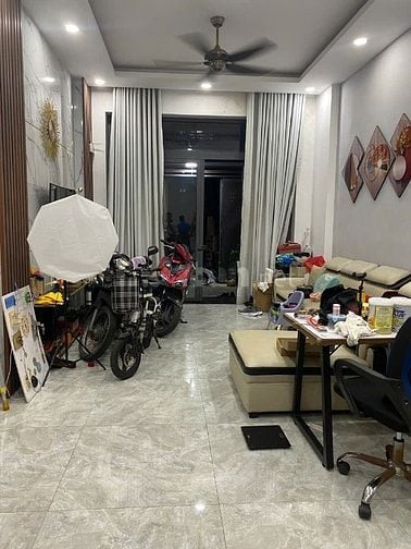 Bán nhà Nguyễn Văn Quá quận 12 - đường nhựa 6m thông - 4mX15m - 5 tỷ 2