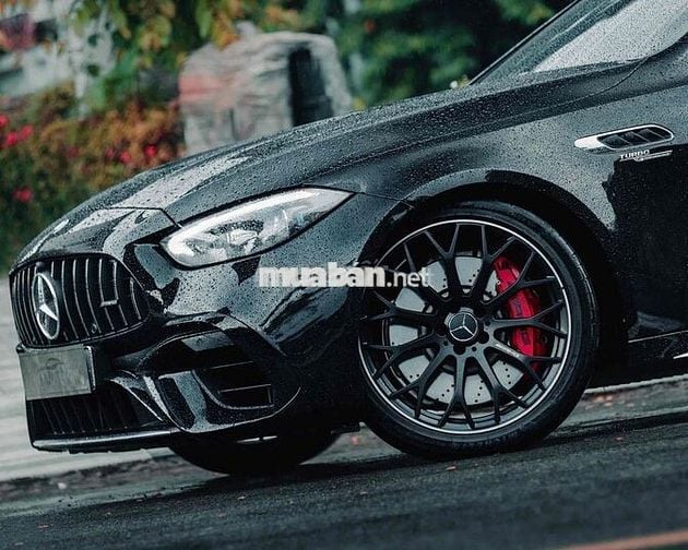 LONG ANH AUTO về MERCEDES C63SE Performance 2024