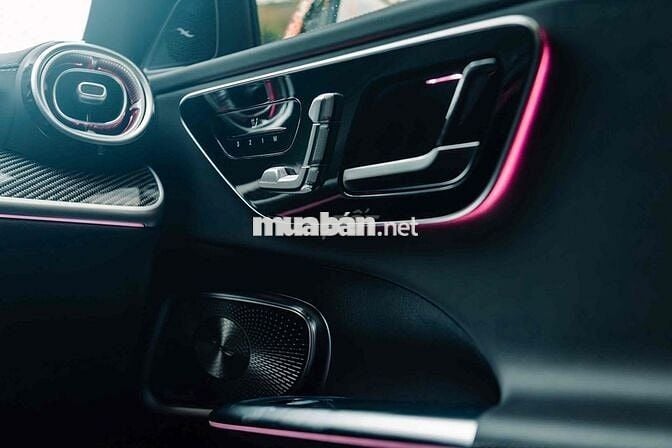 LONG ANH AUTO về MERCEDES C63SE Performance 2024
