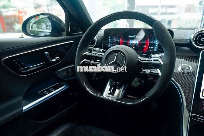 LONG ANH AUTO về MERCEDES C63SE Performance 2024